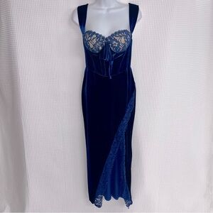 Cherley ladies teal lace velvet maxi dress size medium ￼